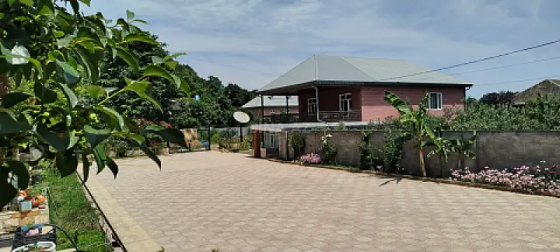Satılır 4 otaqlı həyət evi 110 m²
