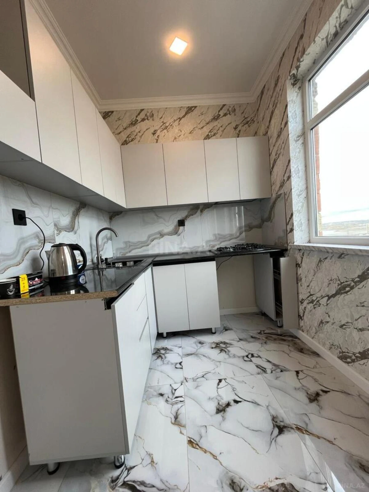Satılır 2 otaqlı mənzil 54 m²