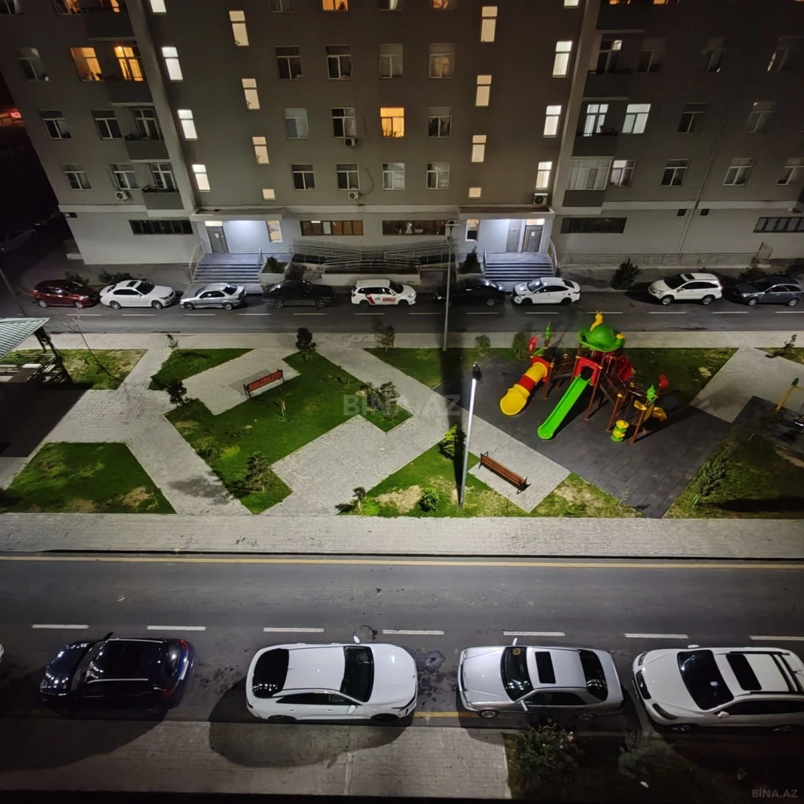 Kirayə verilir 4 otaqlı mənzil 99 m²