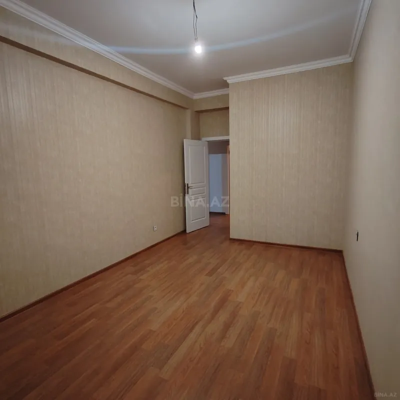 Kirayə verilir 4 otaqlı mənzil 99 m²