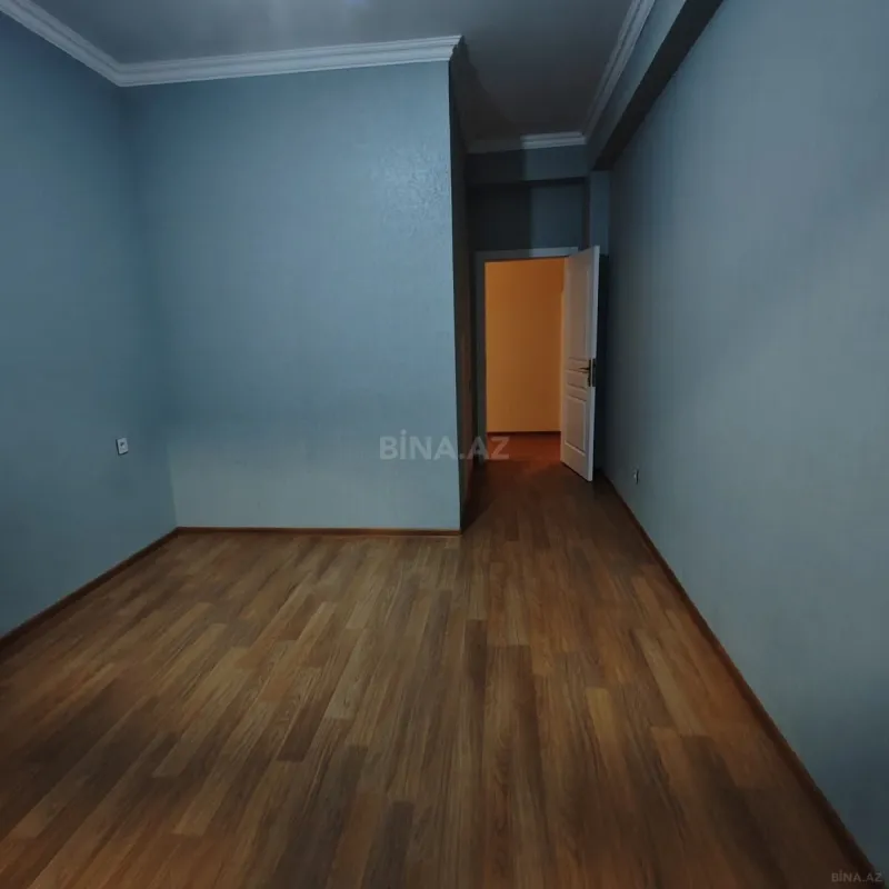 Kirayə verilir 4 otaqlı mənzil 99 m²