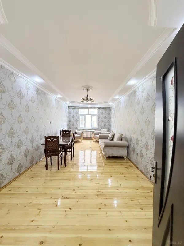 Satılır 3 otaqlı mənzil 110 m²