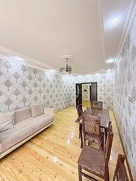 Satılır 3 otaqlı mənzil 110 m²