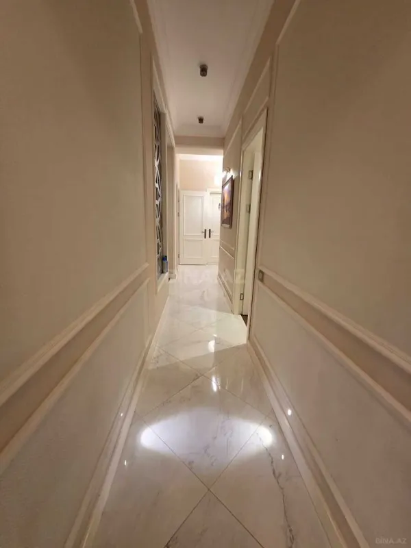 Kirayə verilir 3 otaqlı mənzil 111 m²