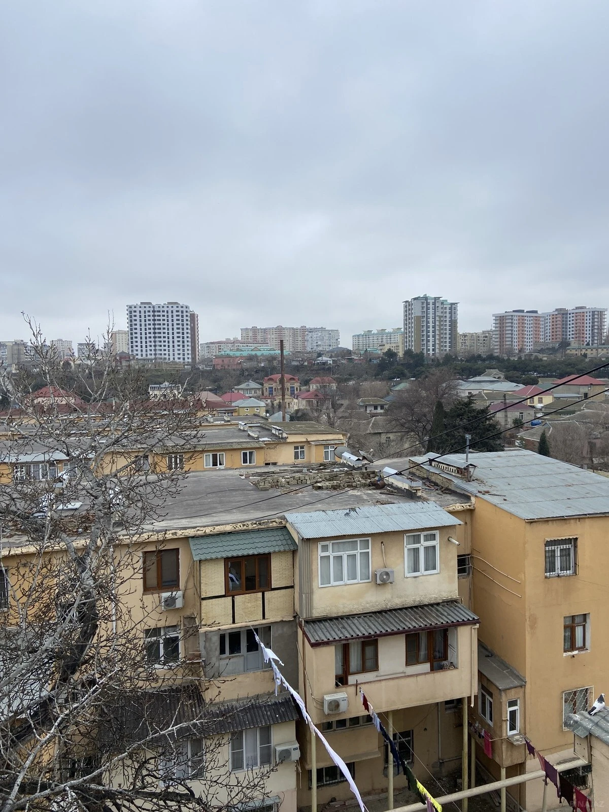 Kirayə verilir 2 otaqlı mənzil 75 m²