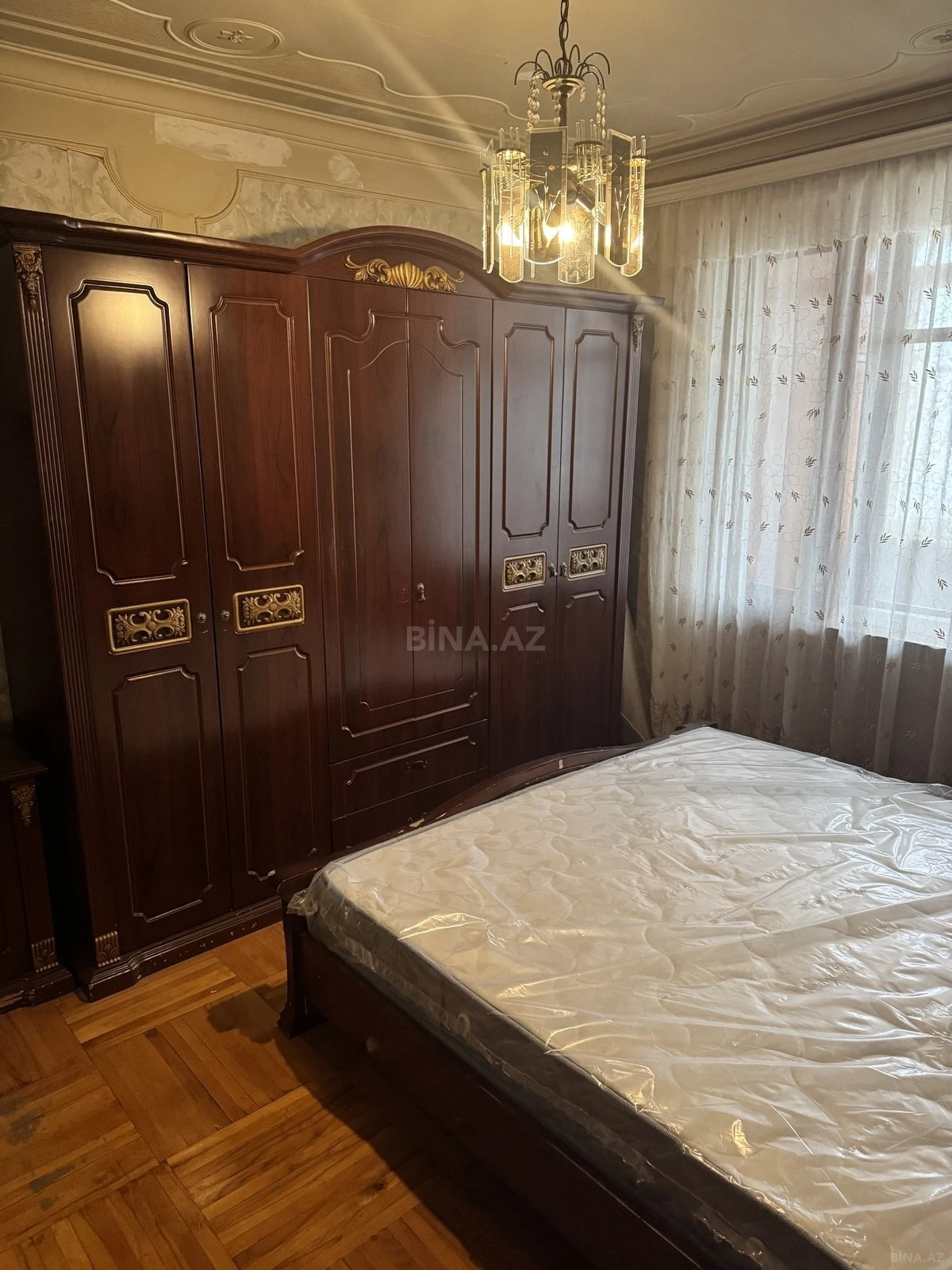 Kirayə verilir 2 otaqlı mənzil 75 m²