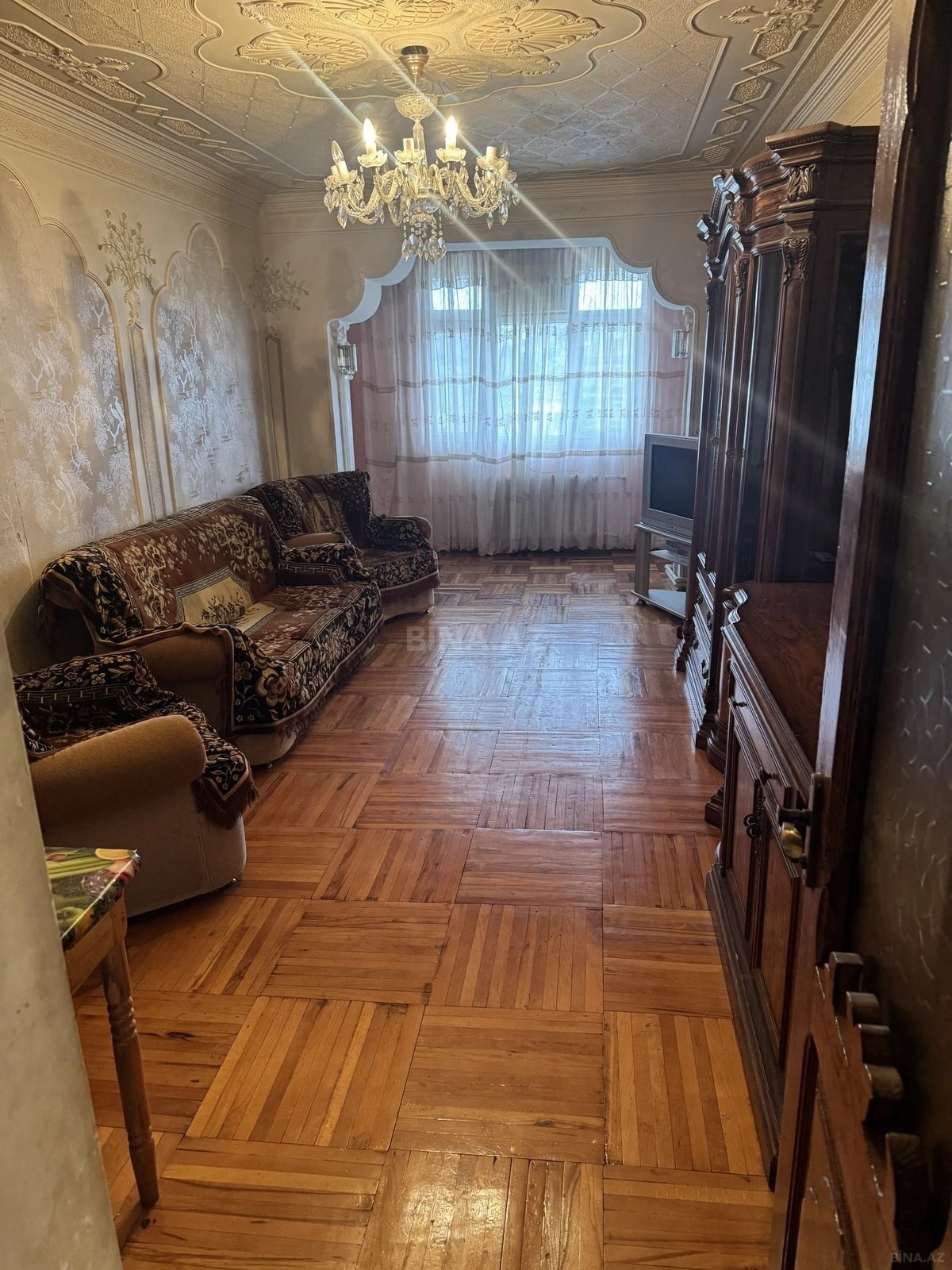 Kirayə verilir 2 otaqlı mənzil 75 m²