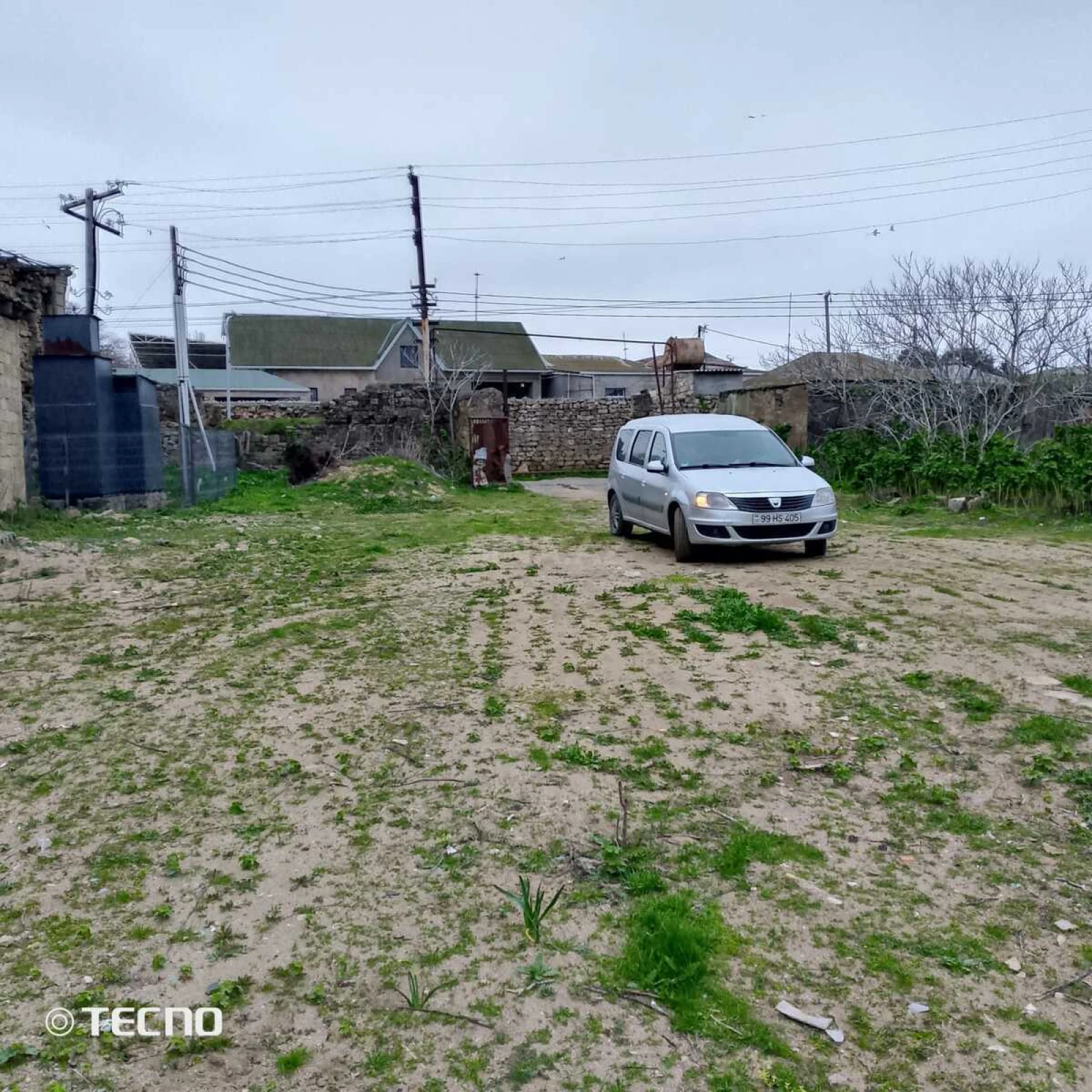 Satılır torpaq sahəsi 12 m²