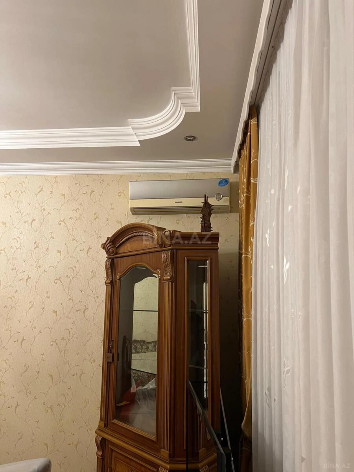 Satılır 3 otaqlı mənzil 114 m²