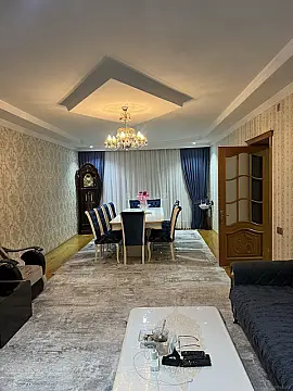 Satılır 4 otaqlı həyət evi 320 m²