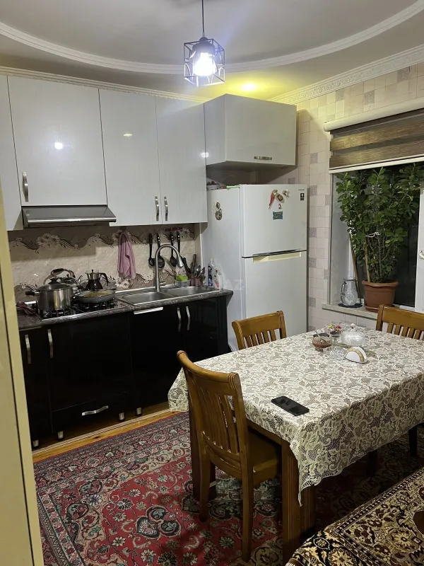 Satılır 4 otaqlı həyət evi 320 m²