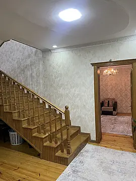 Satılır 4 otaqlı həyət evi 320 m²