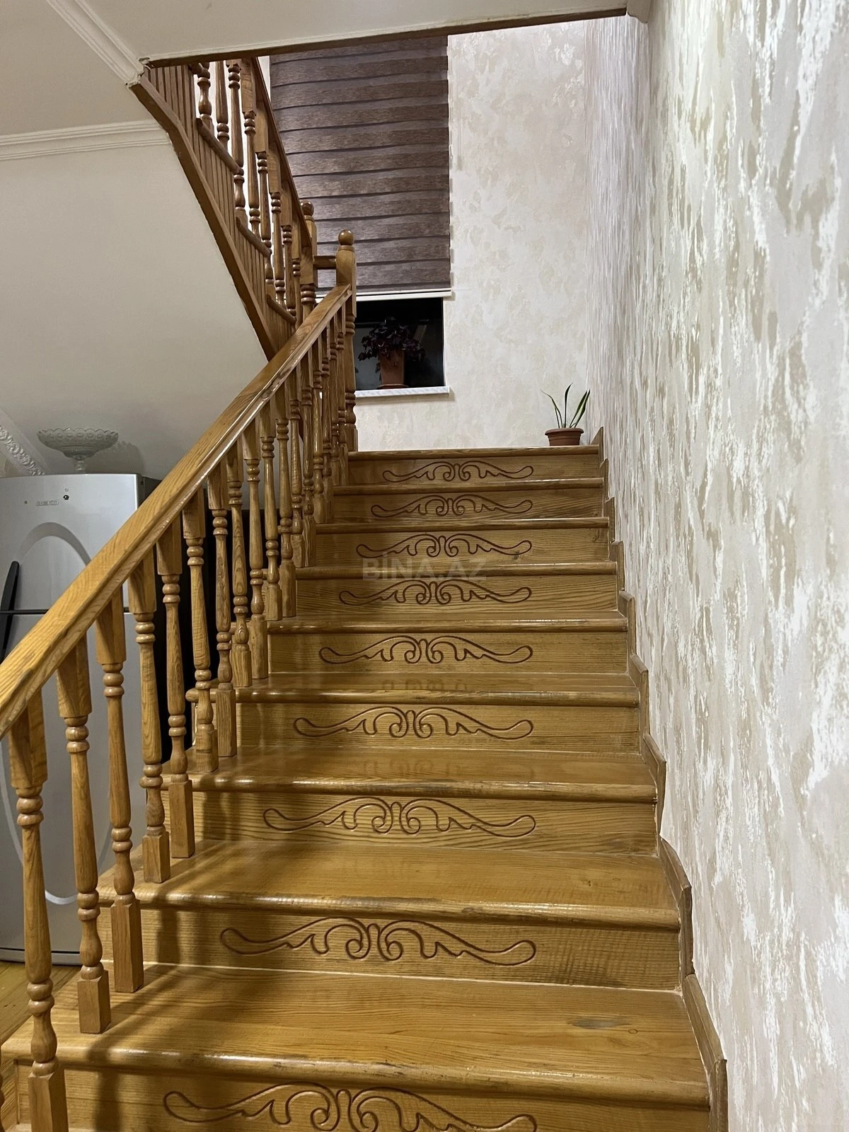 Satılır 4 otaqlı həyət evi 320 m²