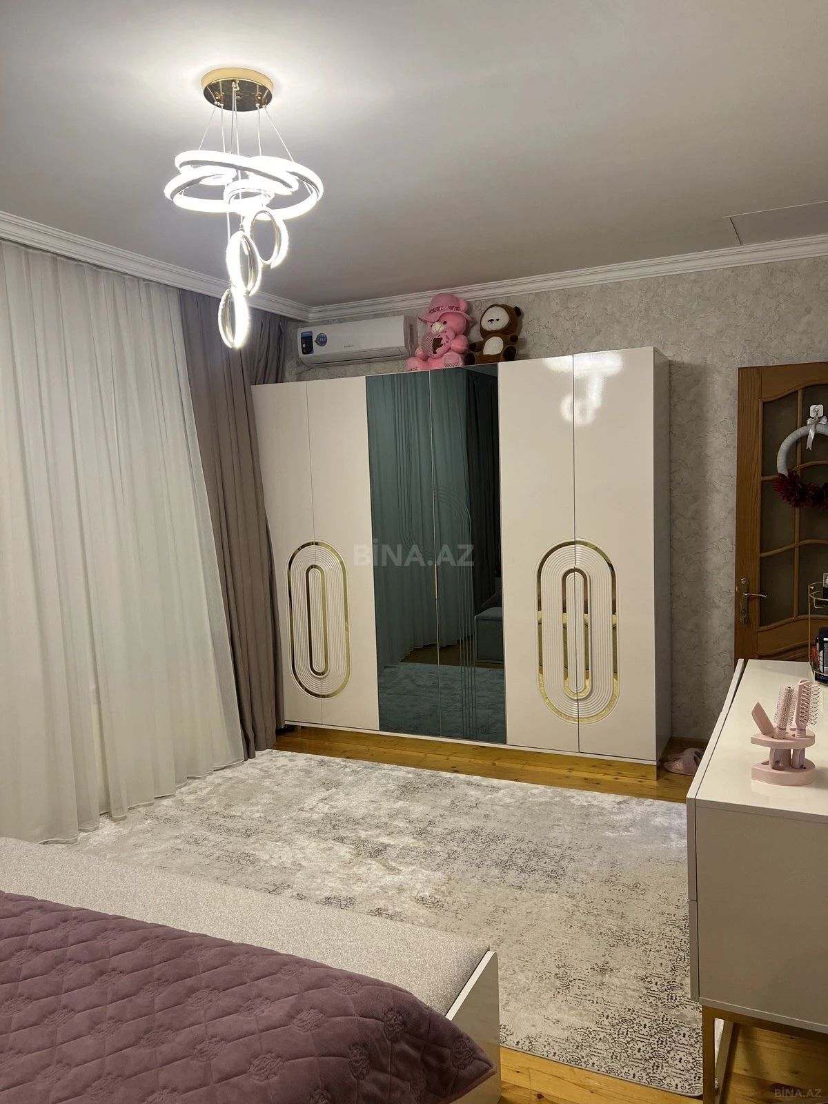 Satılır 4 otaqlı həyət evi 320 m²