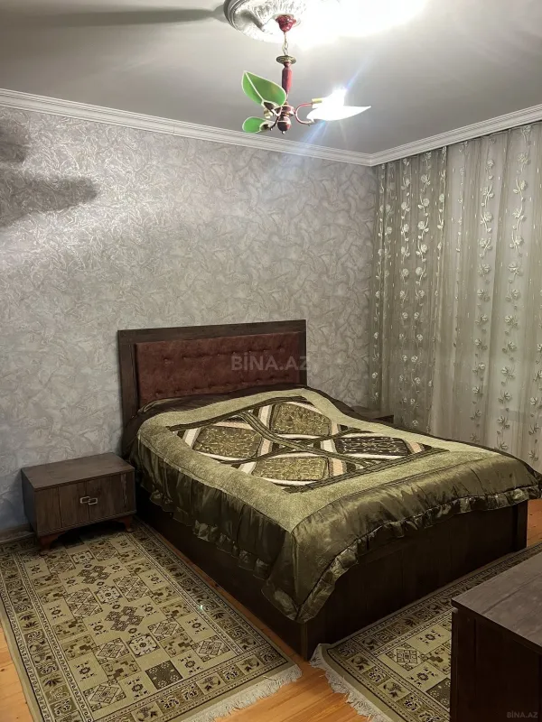 Satılır 4 otaqlı həyət evi 320 m²