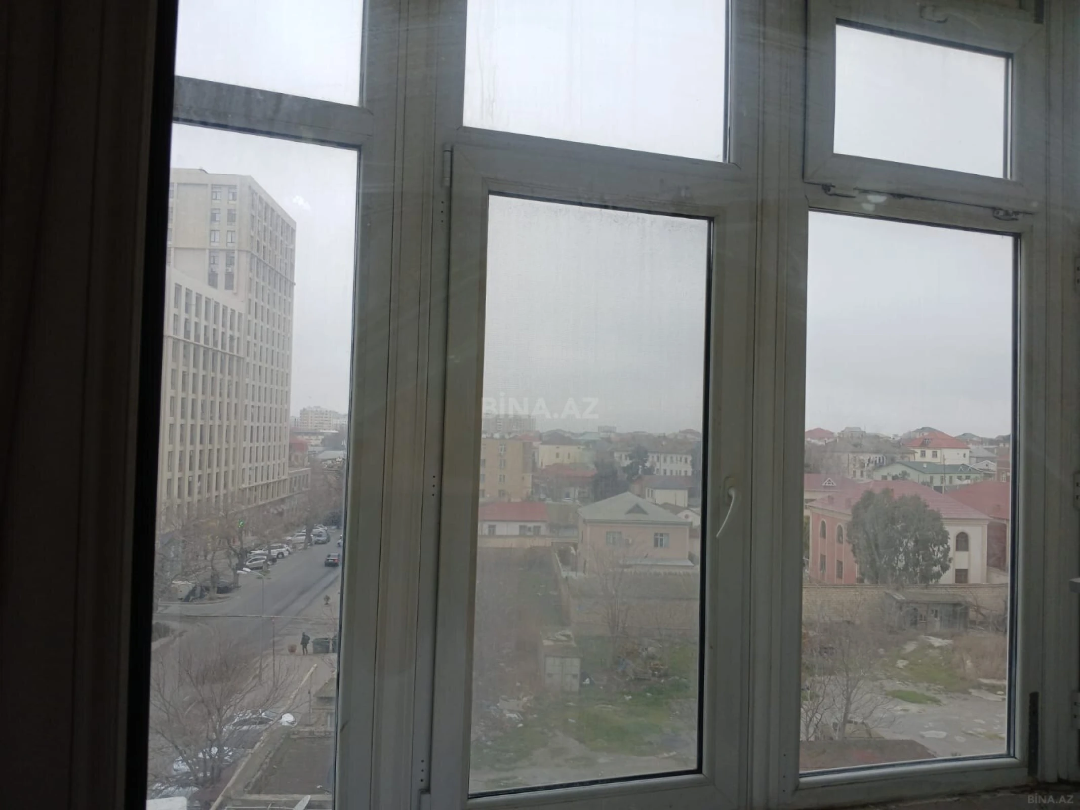 Satılır 3 otaqlı mənzil 105 m²