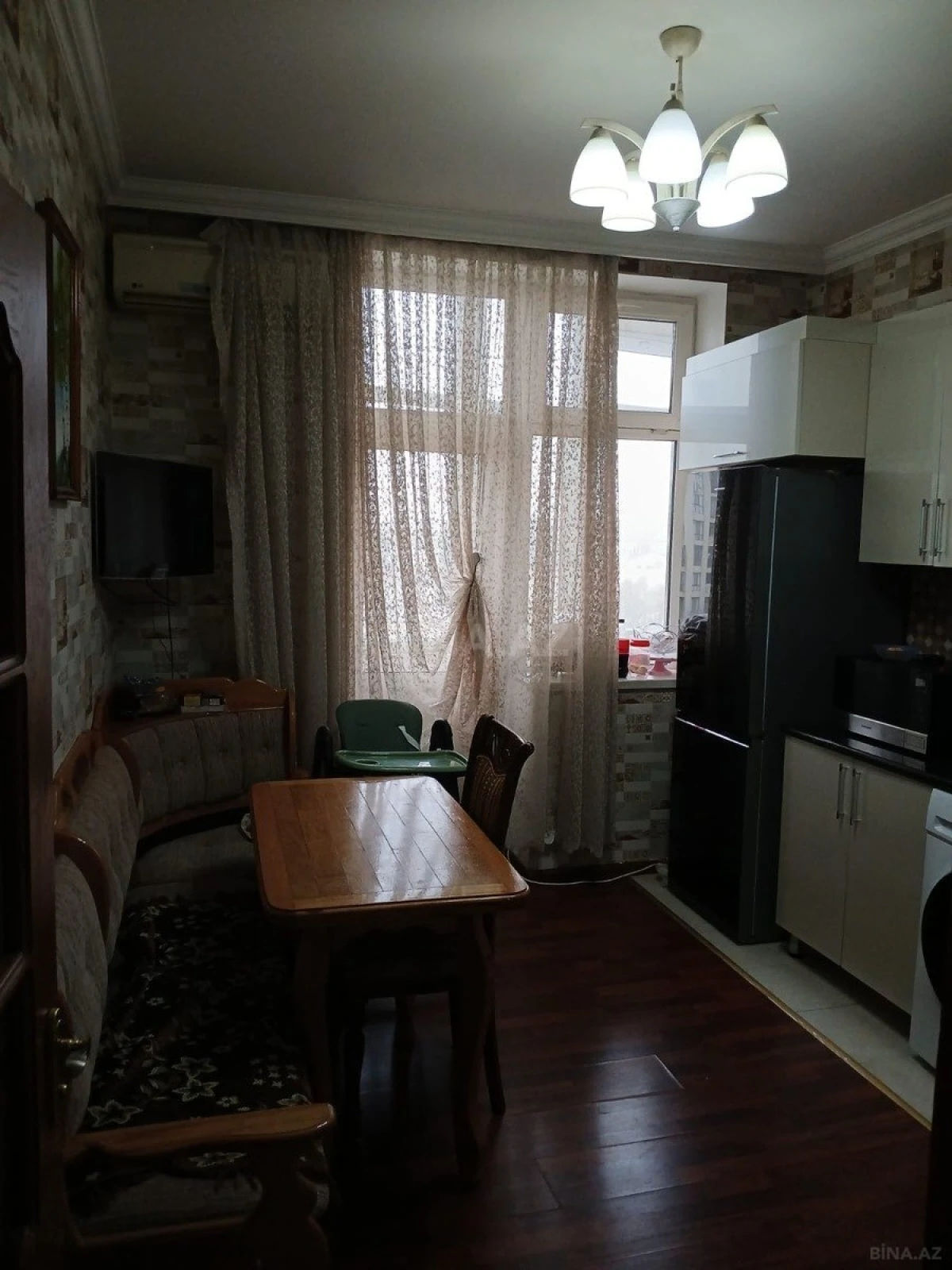 Satılır 3 otaqlı mənzil 105 m²