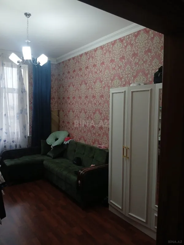 Satılır 3 otaqlı mənzil 105 m²