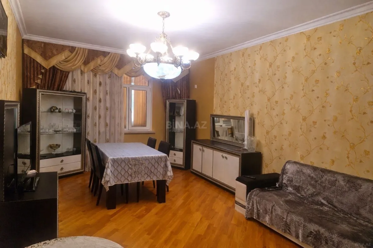 Satılır 2 otaqlı mənzil 100 m²