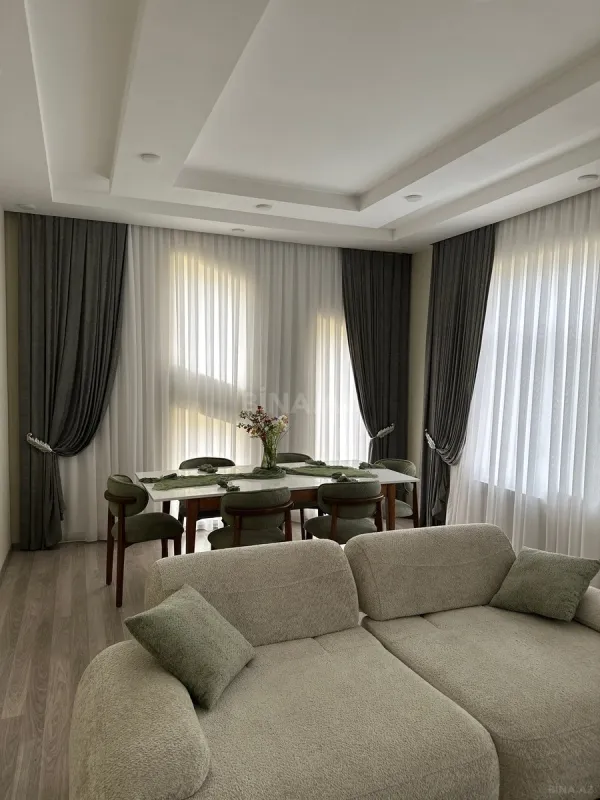 Satılır 4 otaqlı həyət evi 200 m²