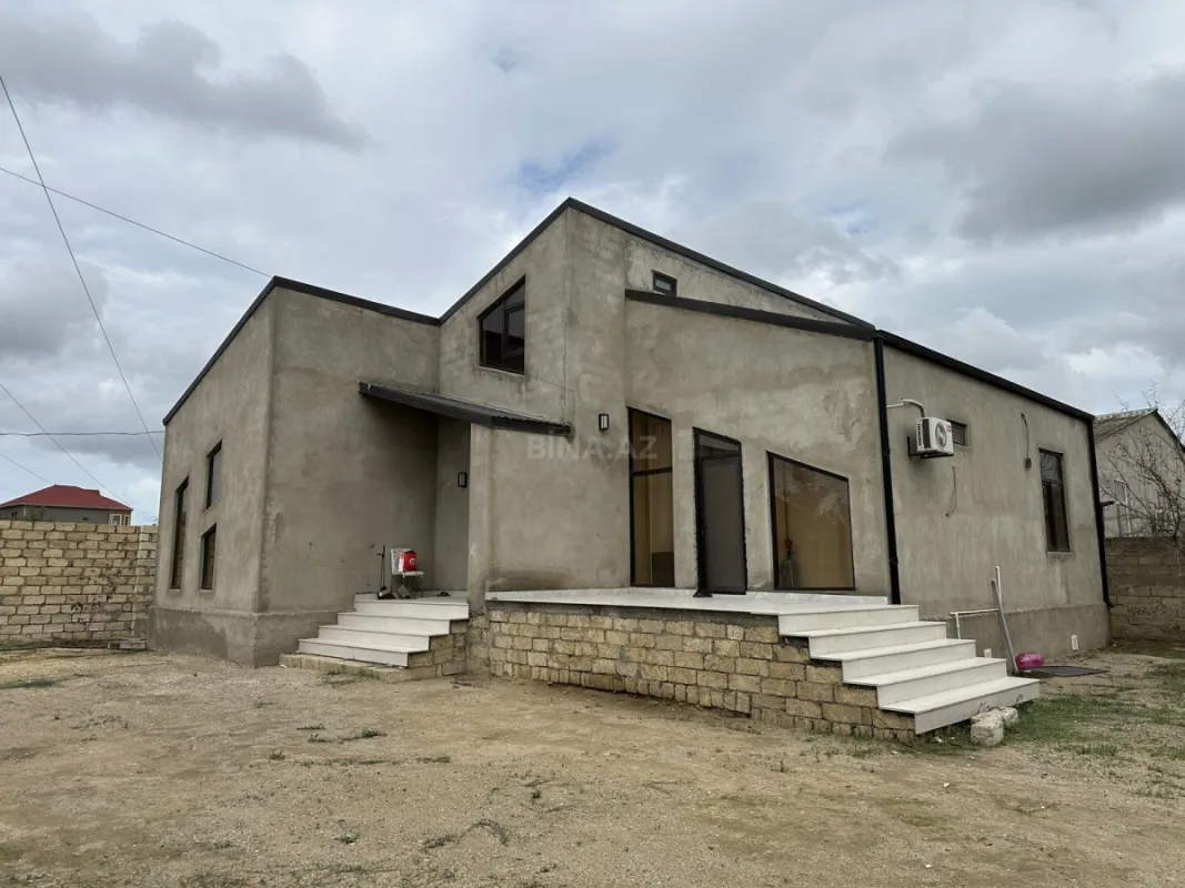 Satılır 4 otaqlı həyət evi 200 m²