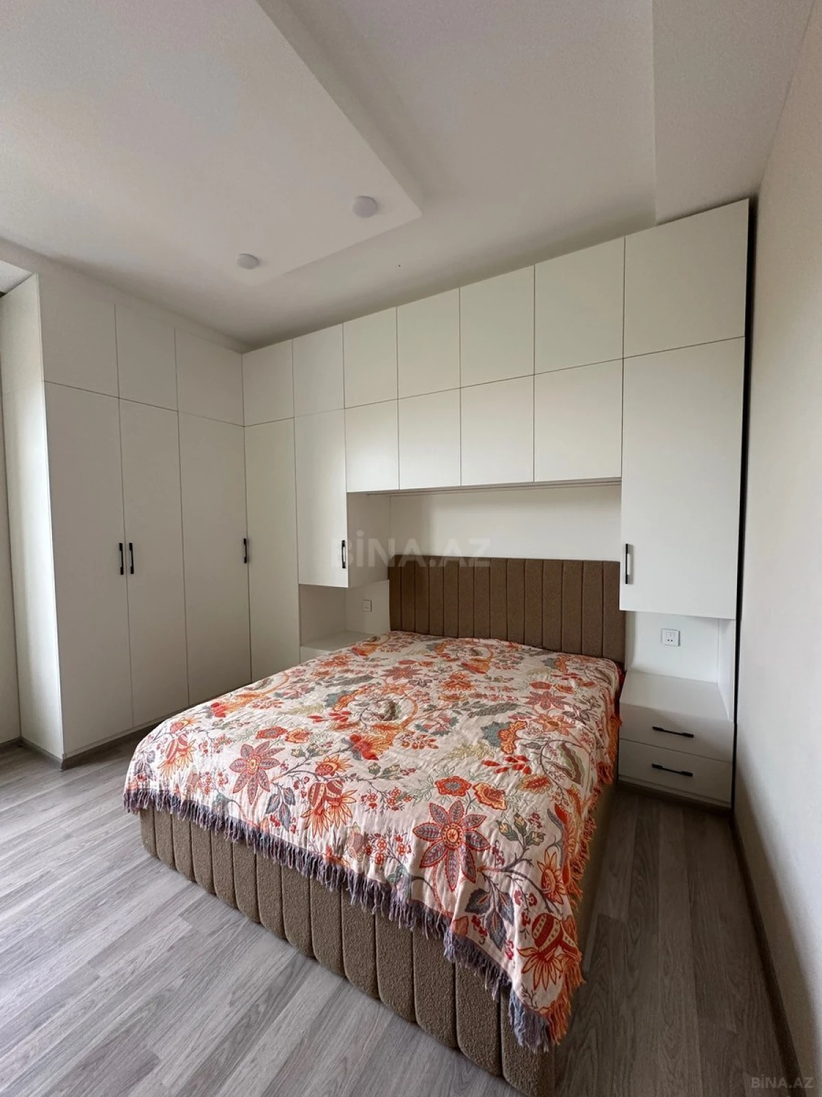 Satılır 4 otaqlı həyət evi 200 m²