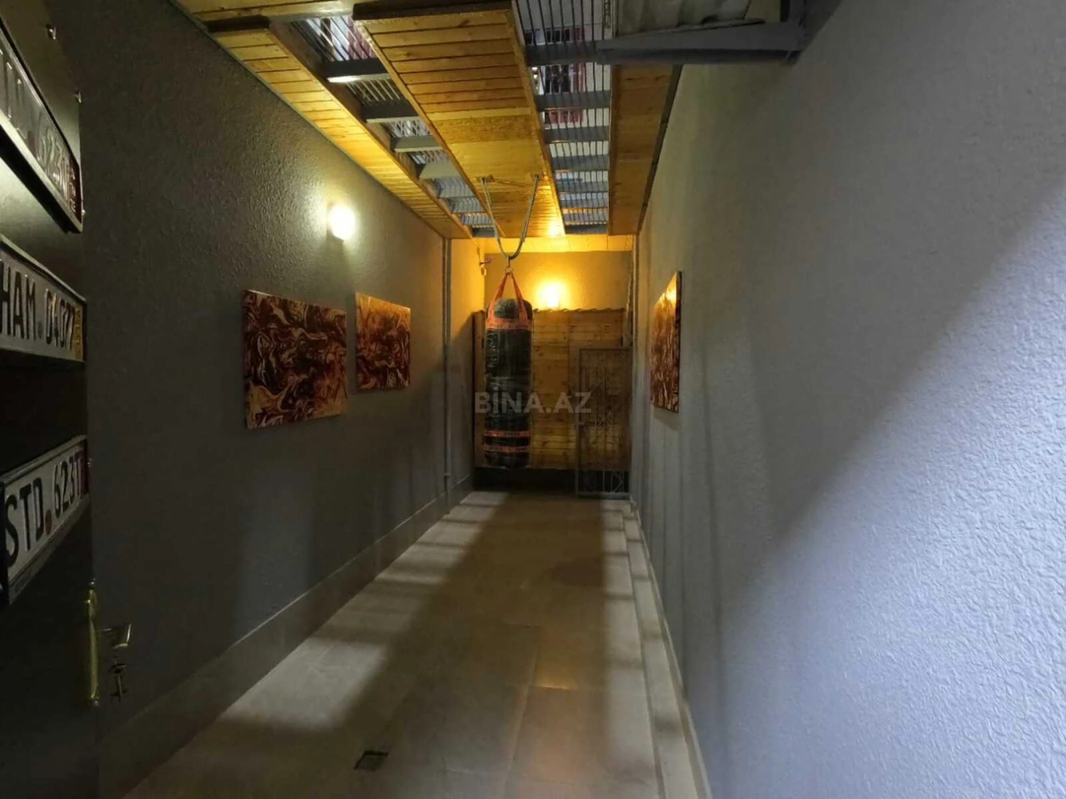 Satılır 8 otaqlı həyət evi 300 m²