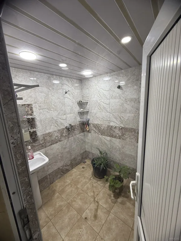 Kirayə verilir 3 otaqlı həyət evi 65 m²