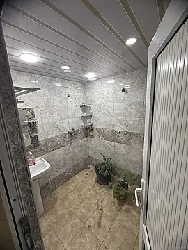 Kirayə verilir 3 otaqlı həyət evi 65 m²