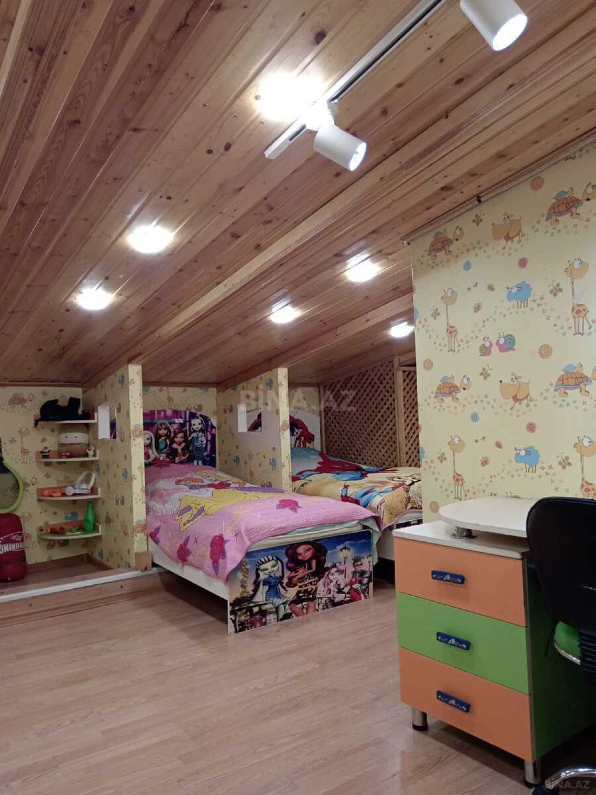 Satılır 3 otaqlı mənzil 105 m²