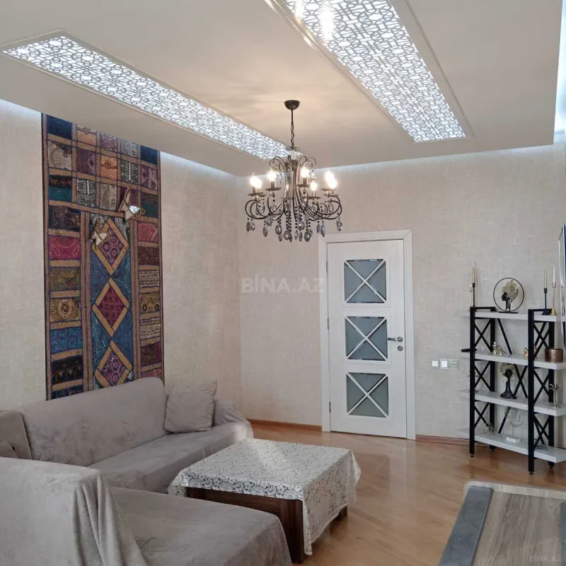 Satılır 3 otaqlı mənzil 105 m²