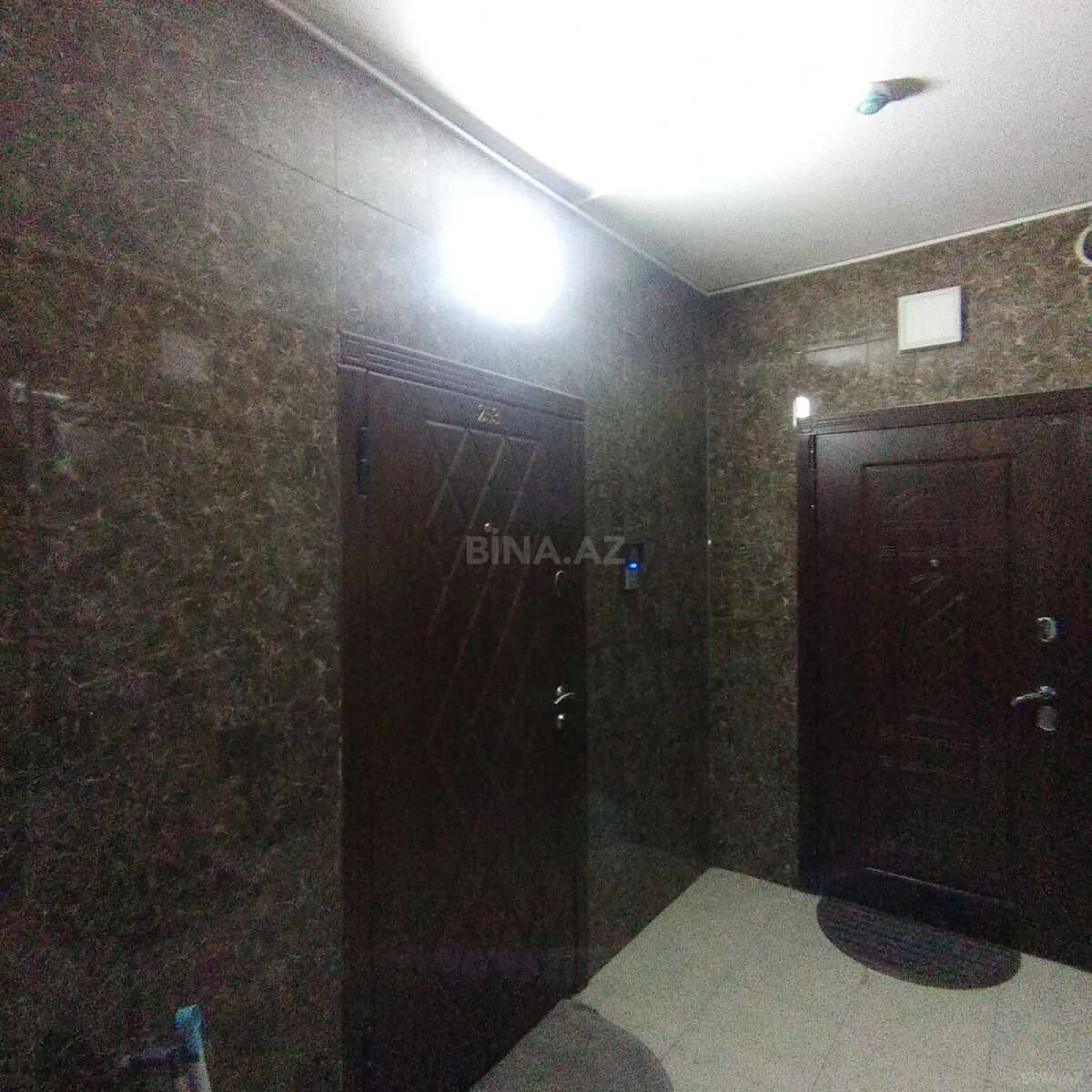 Satılır 3 otaqlı mənzil 105 m²