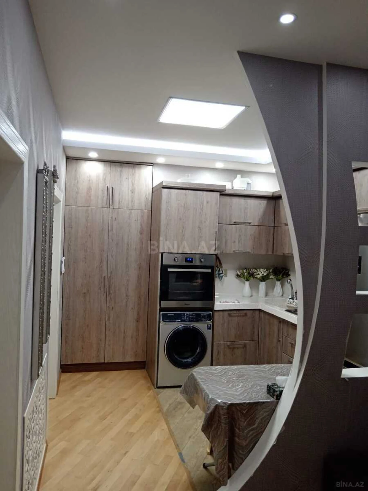 Satılır 3 otaqlı mənzil 105 m²