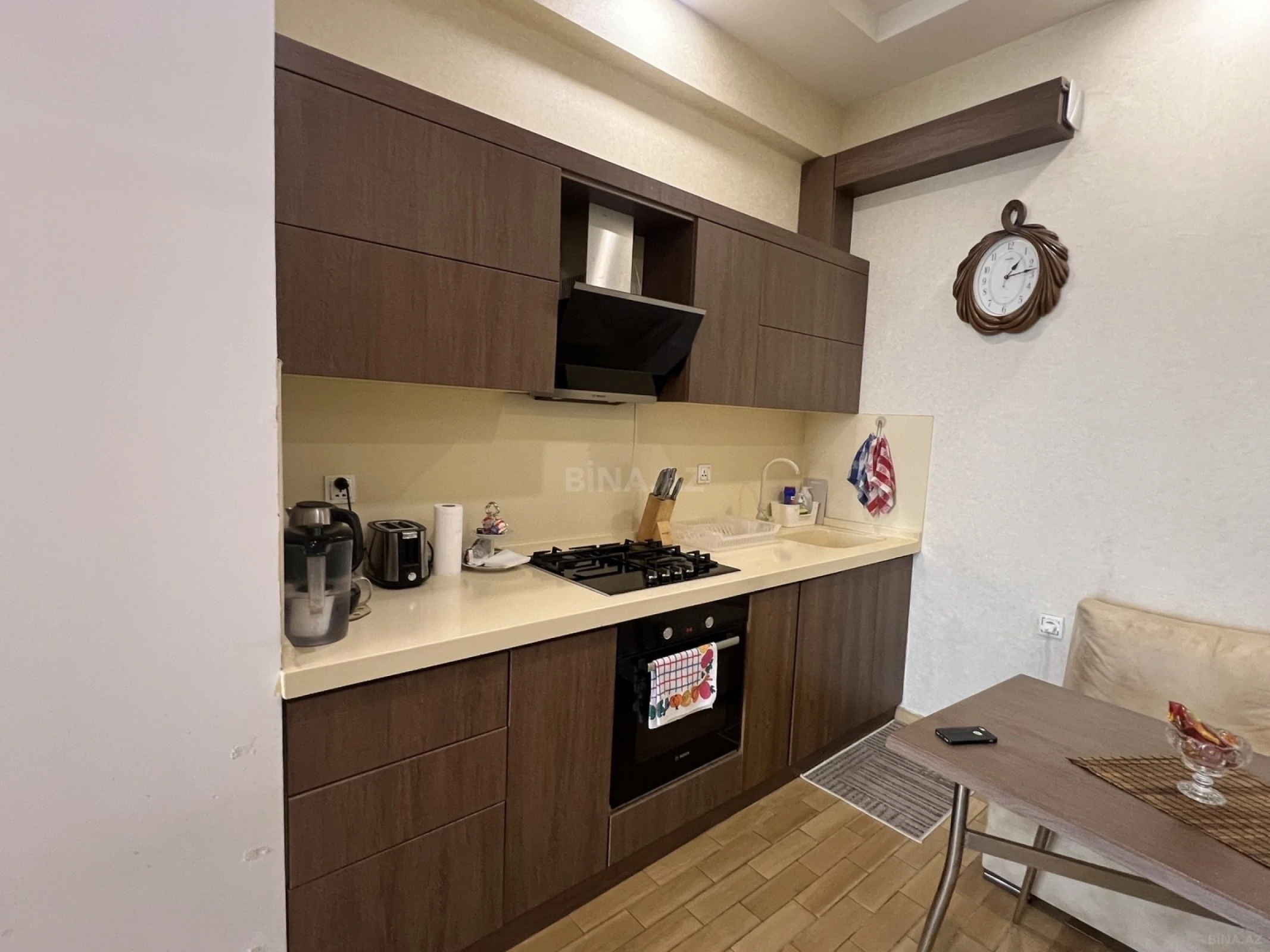 Satılır 2 otaqlı mənzil 82 m²