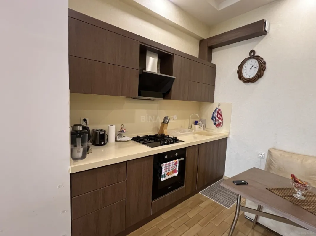 Satılır 2 otaqlı mənzil 82 m²