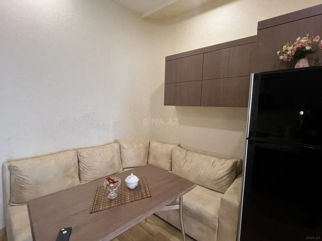 Satılır 2 otaqlı mənzil 82 m²