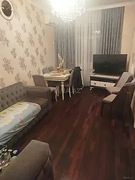Satılır 2 otaqlı mənzil 70 m²