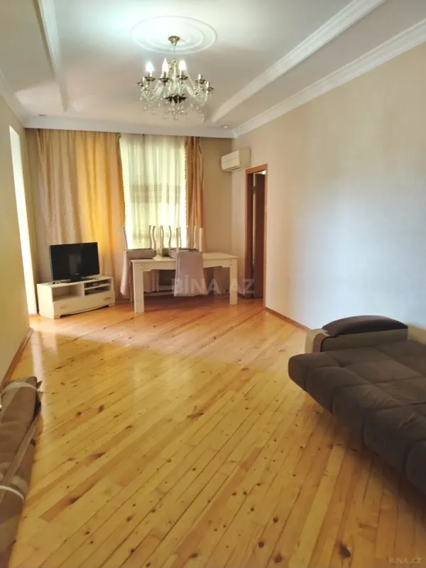 Kirayə verilir 3 otaqlı mənzil 95 m²