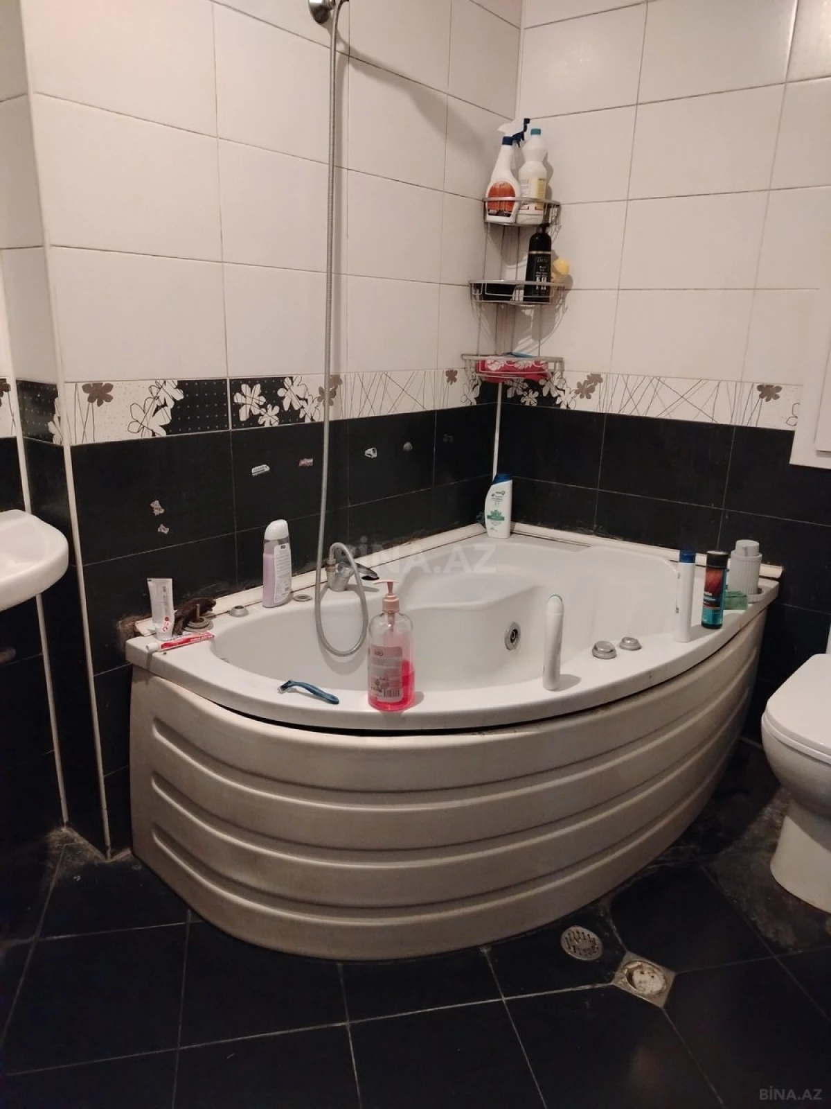 Kirayə verilir 3 otaqlı mənzil 95 m²