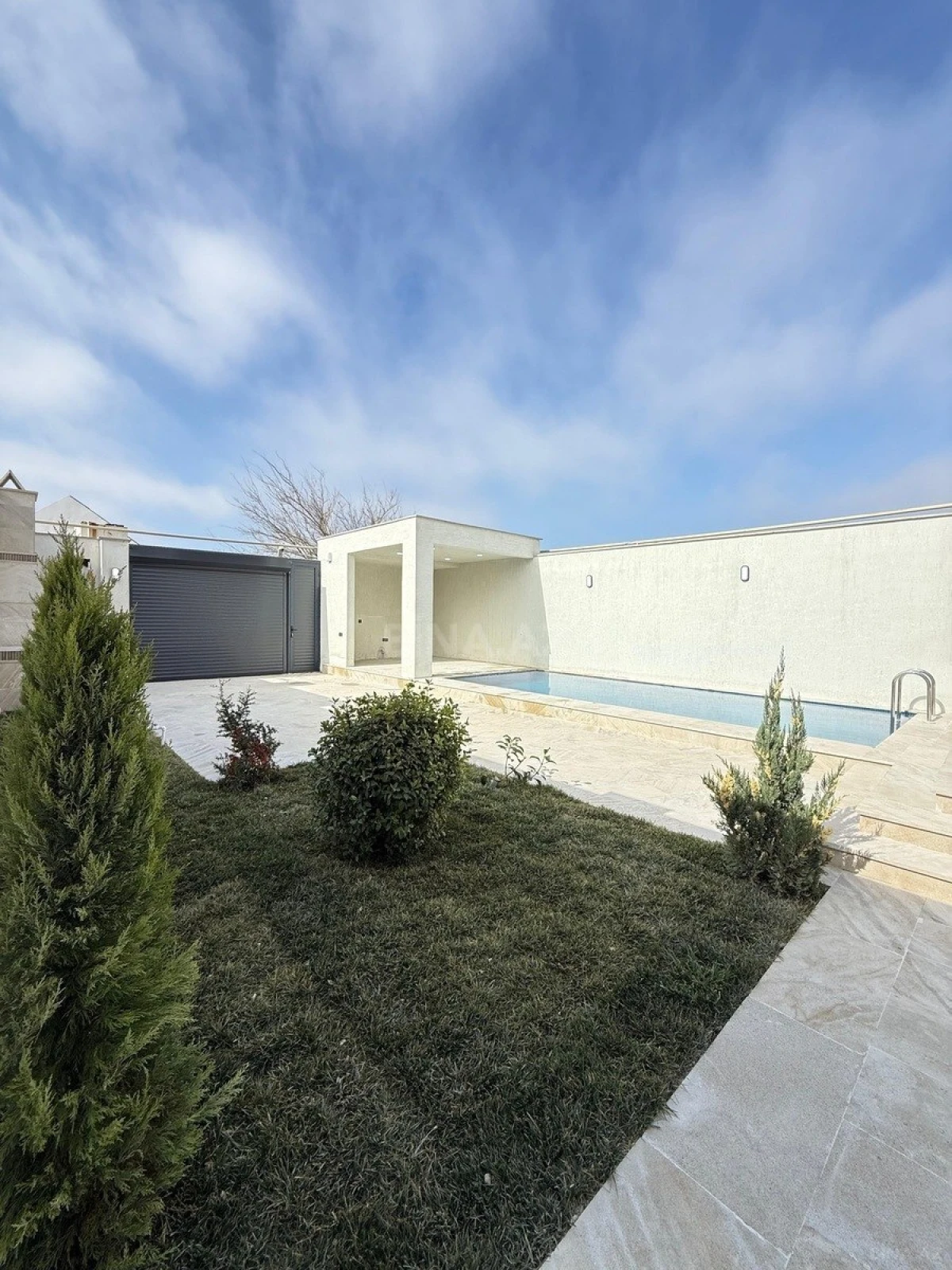 Satılır 4 otaqlı həyət evi 150 m²