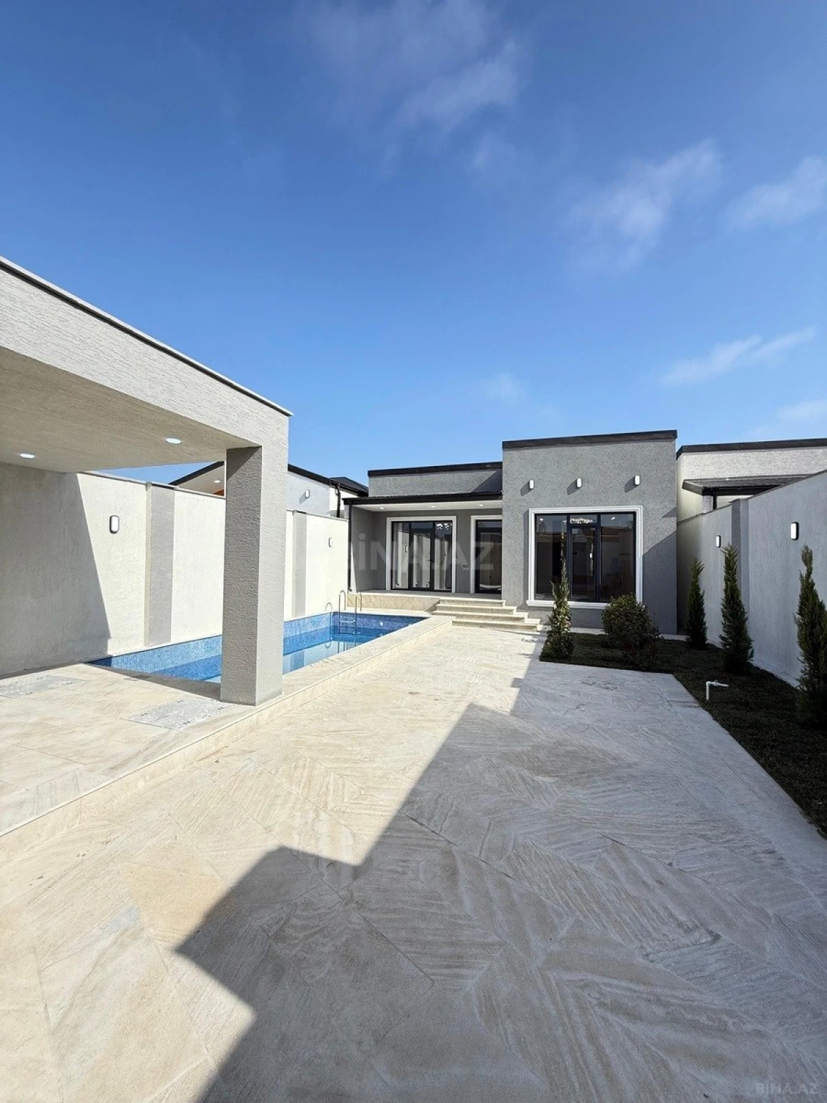 Satılır 4 otaqlı həyət evi 150 m²