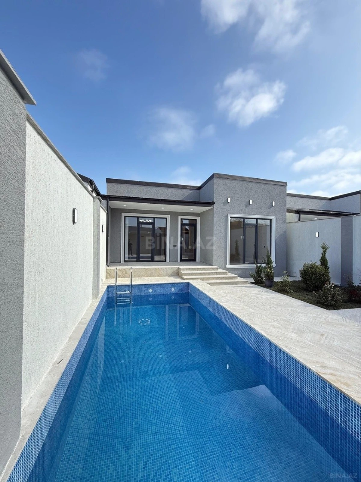 Satılır 4 otaqlı həyət evi 150 m²