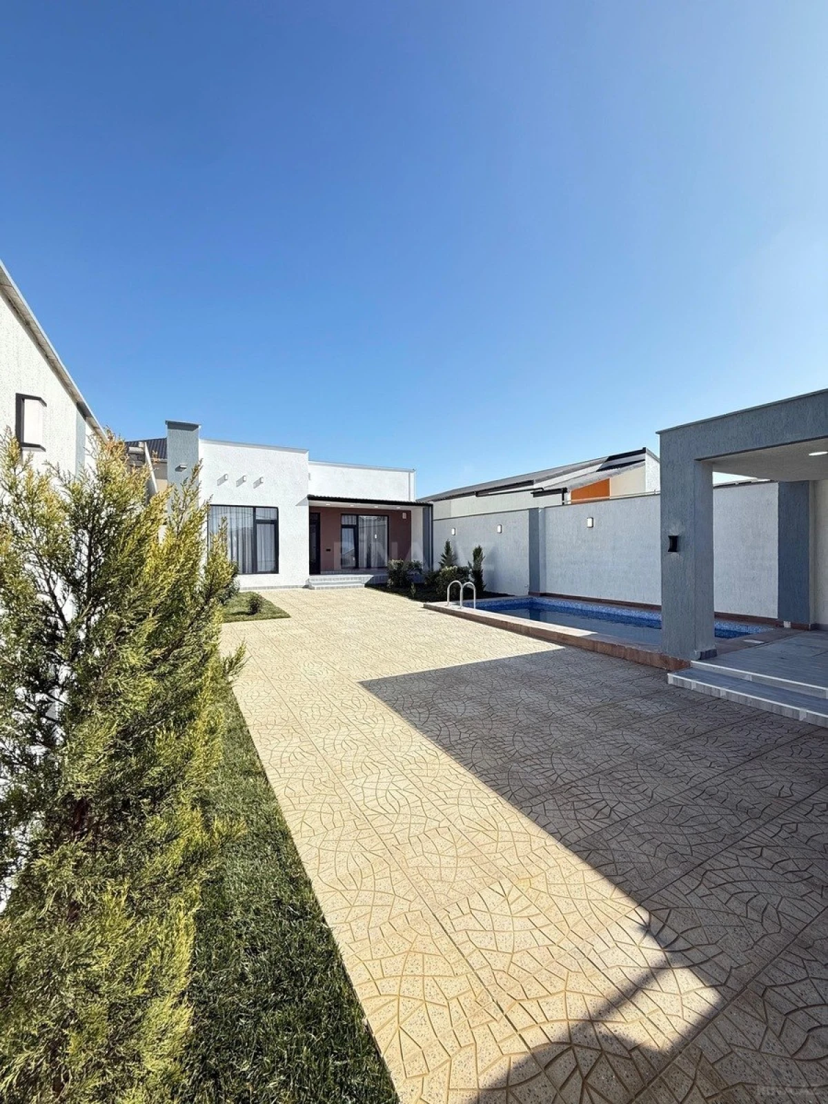 Satılır 4 otaqlı həyət evi 150 m²