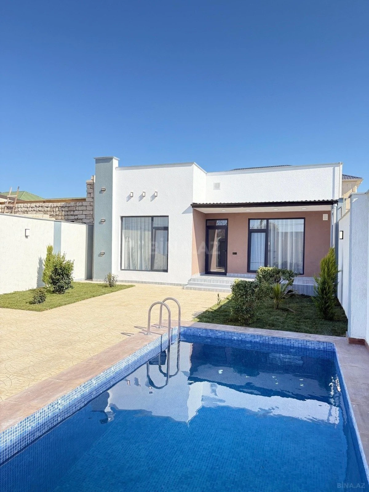 Satılır 4 otaqlı həyət evi 150 m²