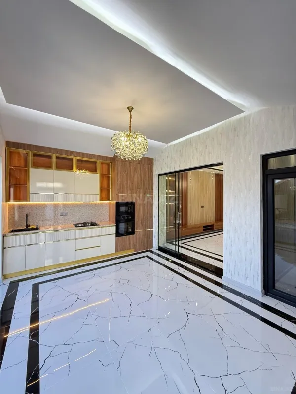 Satılır 4 otaqlı həyət evi 140 m²