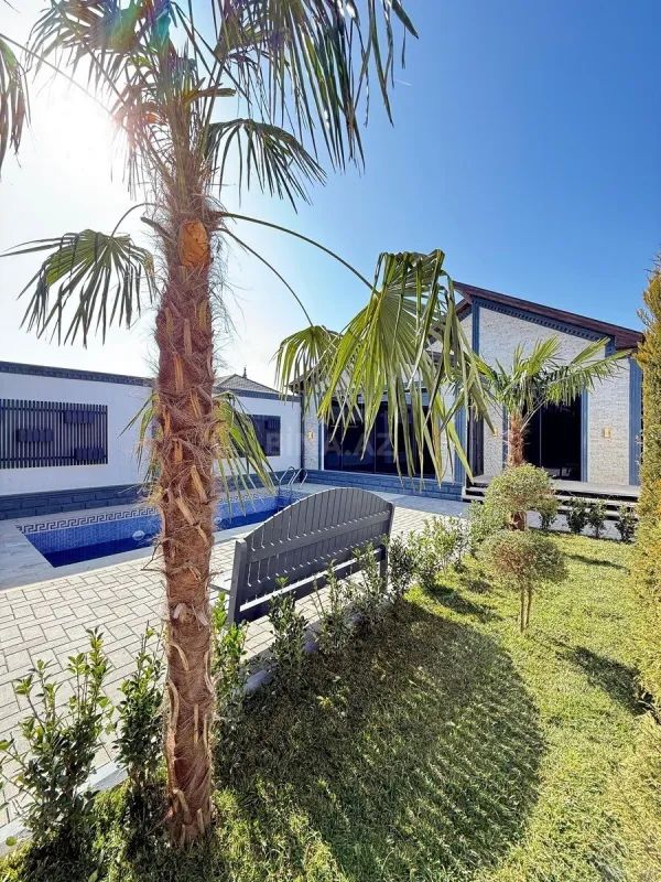 Satılır 4 otaqlı həyət evi 140 m²