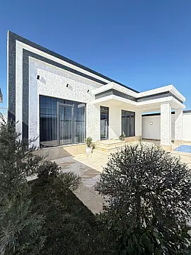 Satılır 4 otaqlı həyət evi 150 m²