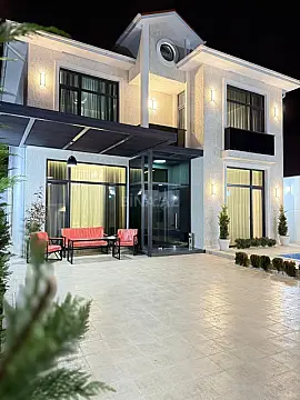 Satılır 5 otaqlı həyət evi 240 m²