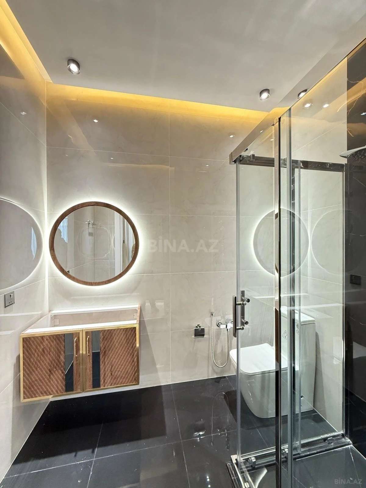 Satılır 4 otaqlı həyət evi 140 m²