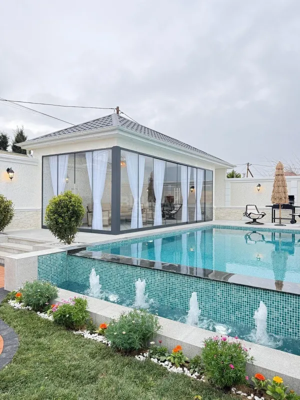 Satılır 5 otaqlı həyət evi 210 m²